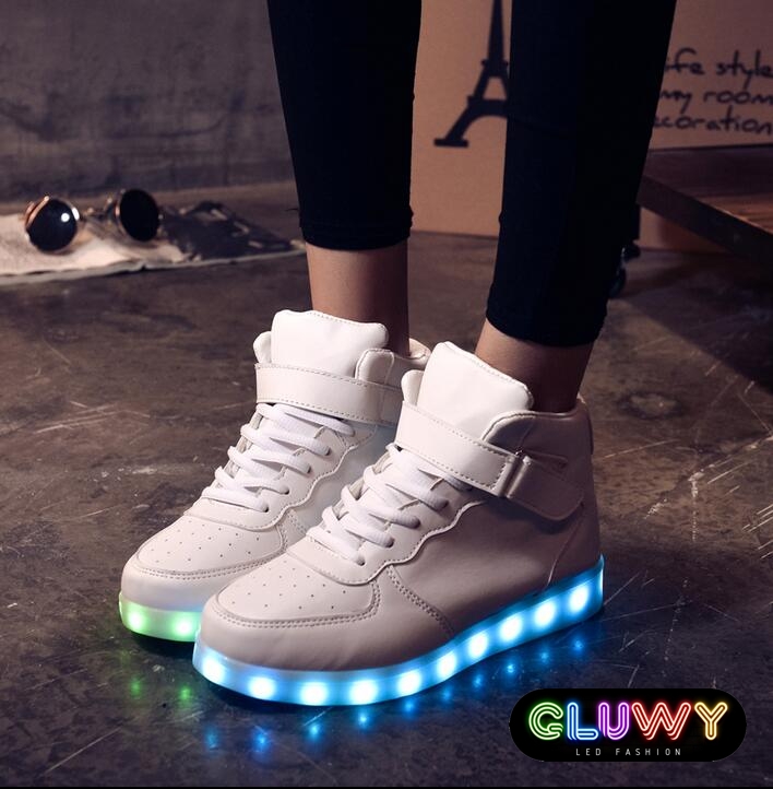LED-uri strălucitoare cizme cizme alb