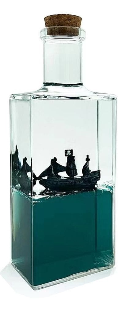 navă într-o sticlă decor de cadouri pentru masă