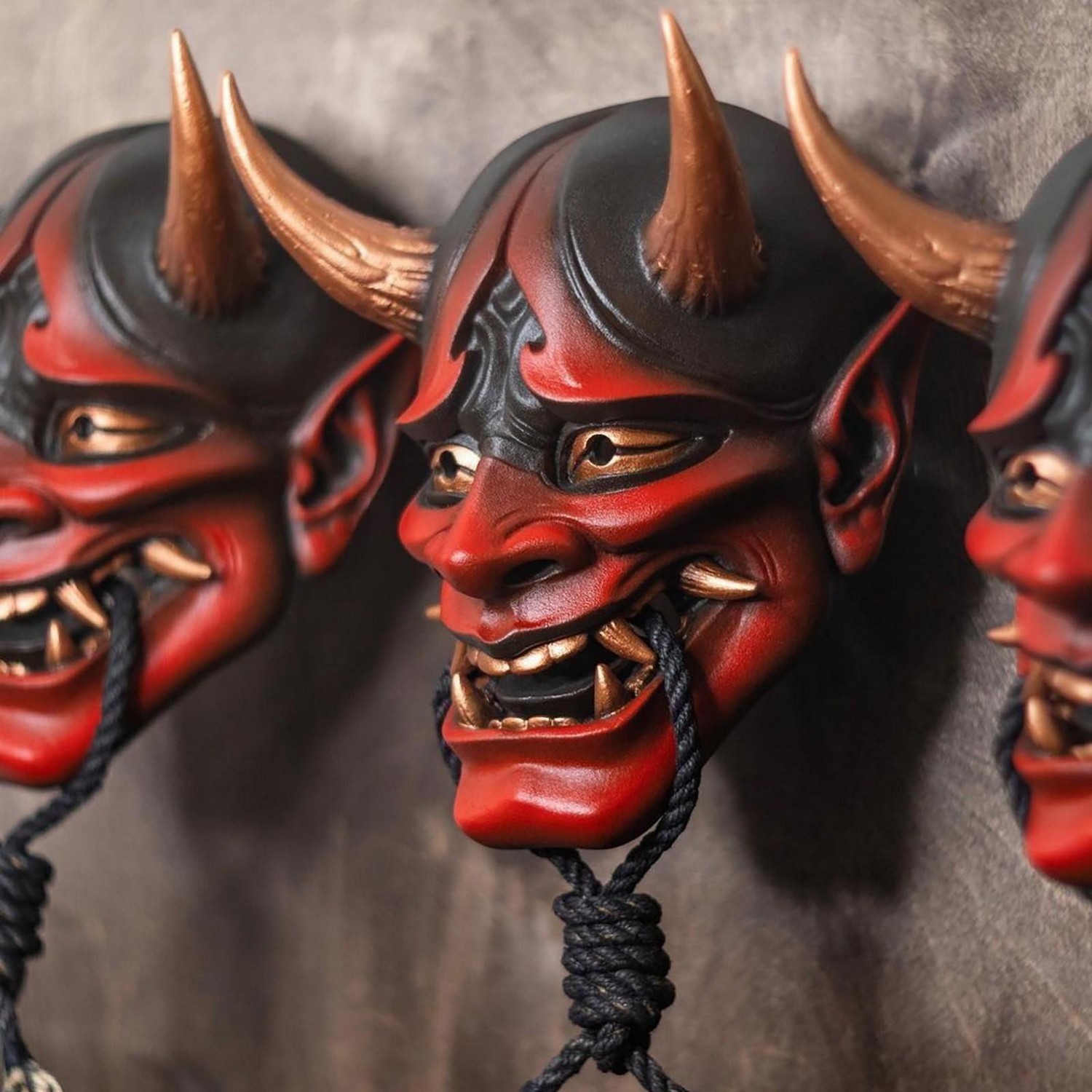 Mască cu cap de demon pentru Halloween - motiv japonez