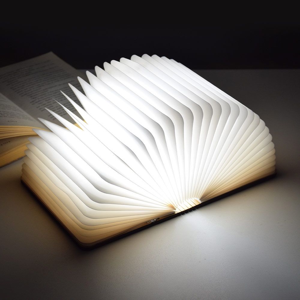 Carte cu LED - lampă în formă de carte pliabilă